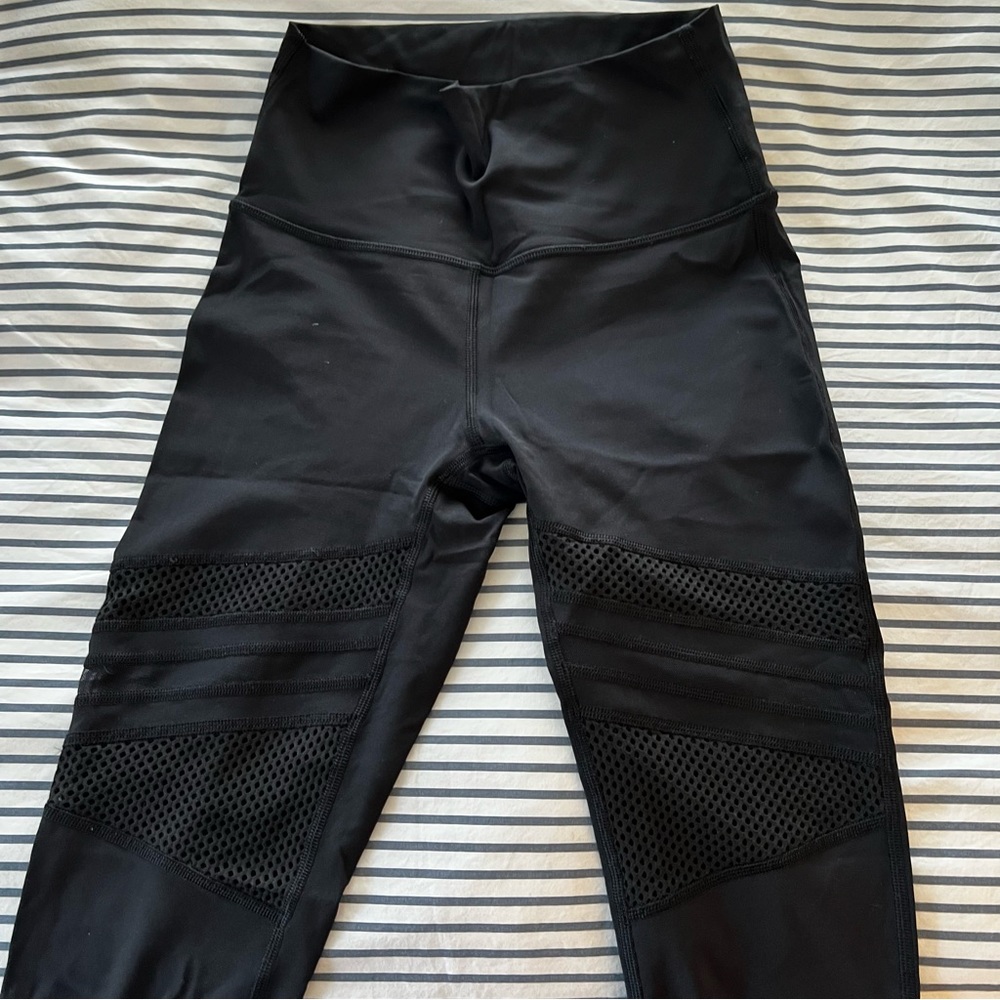 LuluLemon moto leggings, like new!